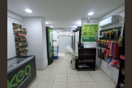 Apartamento à venda com 45m², 2 quartos e 1 vagaMercado 24h