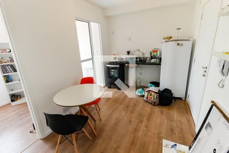 Sala/Cozinha de apartamento à venda com 2 quartos, 31m² em Vila Sonia, São Paulo