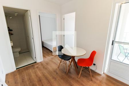 Sala/Cozinha de apartamento à venda com 2 quartos, 31m² em Vila Sonia, São Paulo