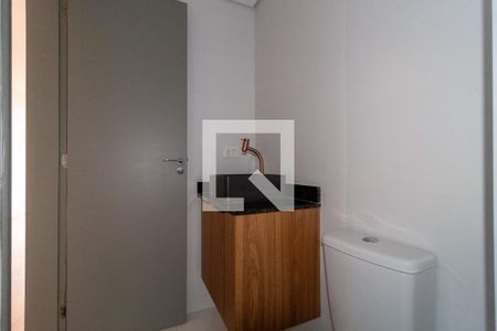 Banheiro de apartamento à venda com 1 quarto, 60m² em Vila Invernada, São Paulo
