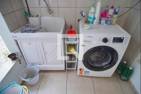 Casa à venda com 240m², 3 quartos e 4 vagas Casa à venda com 240m², 3 quartos e 4 vagasÁrea de Serviço