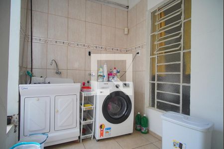 Casa à venda com 240m², 3 quartos e 4 vagas Casa à venda com 240m², 3 quartos e 4 vagasÁrea de Serviço