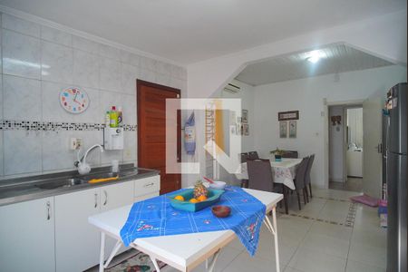 Casa à venda com 240m², 3 quartos e 4 vagas Casa à venda com 240m², 3 quartos e 4 vagasCozinha