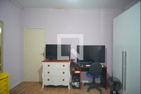 Casa à venda com 240m², 3 quartos e 4 vagas Casa à venda com 240m², 3 quartos e 4 vagasQuarto 2