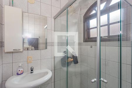 Casa à venda com 128m², 3 quartos e 2 vagas Casa à venda com 128m², 3 quartos e 2 vagasBanheiro