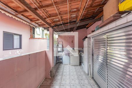 Casa à venda com 128m², 3 quartos e 2 vagas Casa à venda com 128m², 3 quartos e 2 vagasÁrea de Serviço