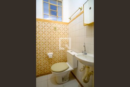 Casa à venda com 100m², 2 quartos e 1 vagaBanheiro