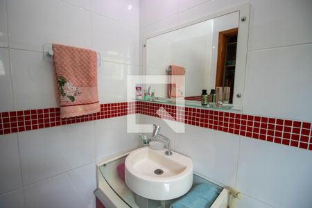 Casa à venda com 409m², 4 quartos e 3 vagasSuíte 1 