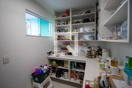 Casa à venda com 409m², 4 quartos e 3 vagasDespensa