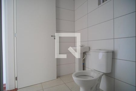 Banheiro de apartamento à venda com 1 quarto, 47m² em Scharlau, São Leopoldo