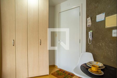 Quarto de kitnet/studio para alugar com 1 quarto, 40m² em Consolação, São Paulo