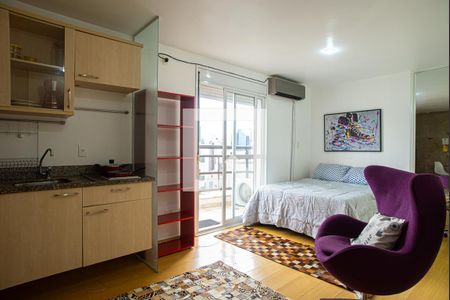 Quarto de kitnet/studio para alugar com 1 quarto, 40m² em Consolação, São Paulo