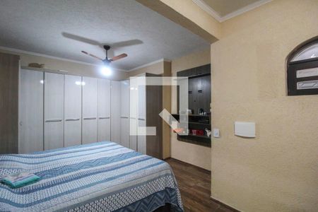 Casa para alugar com 3 quartos, 250m² em Vila Antonieta, São Paulo