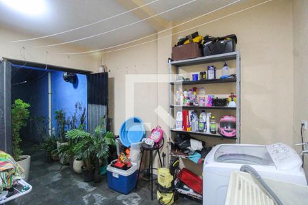 Casa à venda com 250m², 3 quartos e 2 vagasÁrea de Serviço