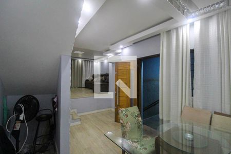 Sala de casa à venda com 3 quartos, 250m² em Vila Antonieta, São Paulo