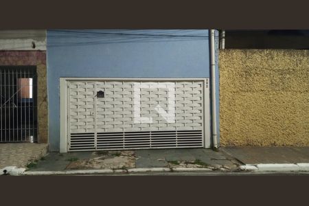 Casa à venda com 250m², 3 quartos e 2 vagasFachada