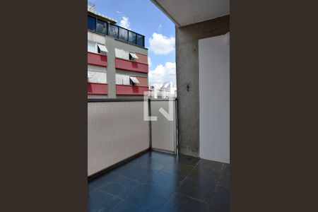 Apartamento para alugar com 222m², 3 quartos e 2 vagasVaranda - piso inferior