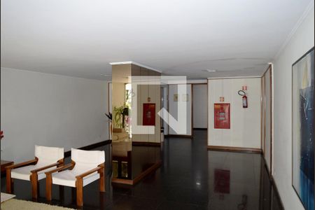 Apartamento para alugar com 222m², 3 quartos e 2 vagasHall de entrada