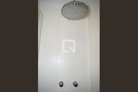 Apartamento para alugar com 222m², 3 quartos e 2 vagasBanheiro da Suíte 1 - piso inferior