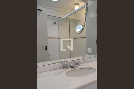 Apartamento para alugar com 222m², 3 quartos e 2 vagasBanheiro da Suíte 4 - piso superior