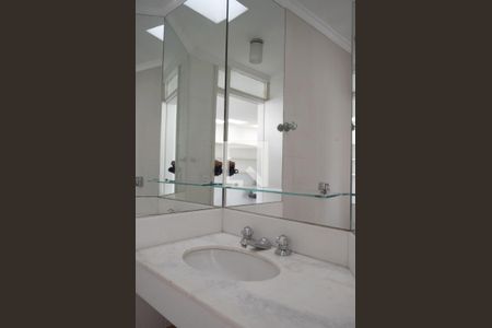 Apartamento para alugar com 222m², 3 quartos e 2 vagasLavabo - piso superior