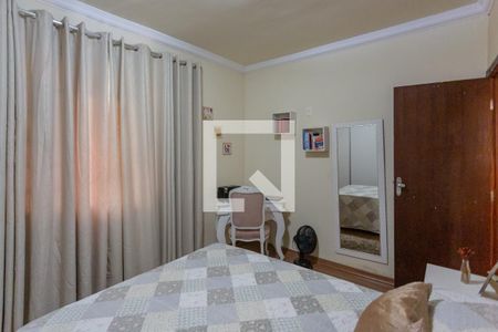 Casa à venda com 300m², 3 quartos e 2 vagasQuarto 2