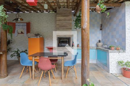 Casa à venda com 300m², 3 quartos e 2 vagasChurrasqueira