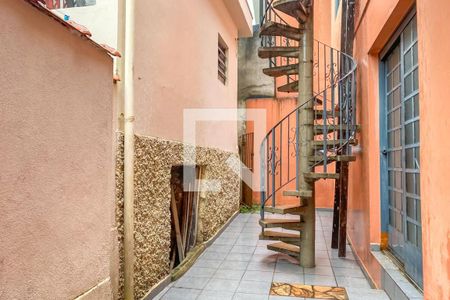 Casa à venda com 200m², 2 quartos e 1 vagaQuintal