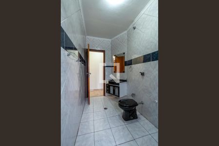Casa à venda com 200m², 2 quartos e 1 vagaBanheiro