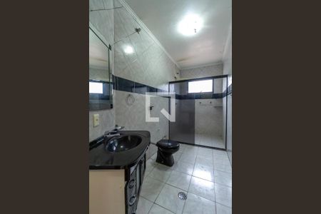 Casa à venda com 200m², 2 quartos e 1 vagaBanheiro