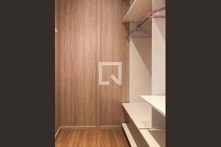 Closet de apartamento para alugar com 1 quarto, 70m² em Saco dos Limões, Florianópolis