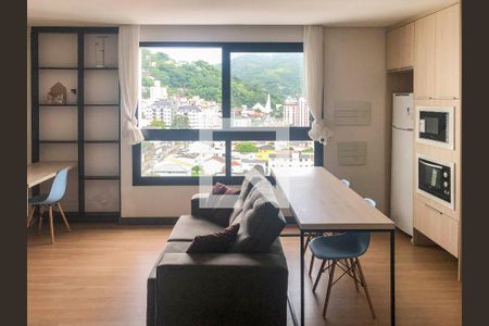 Sala / Quarto / Cozinha de apartamento para alugar com 1 quarto, 70m² em Saco dos Limões, Florianópolis