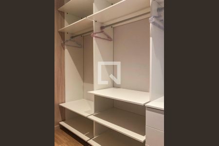 Apartamento para alugar com 70m², 1 quarto e 1 vaga Apartamento para alugar com 70m², 1 quarto e 1 vagaCloset