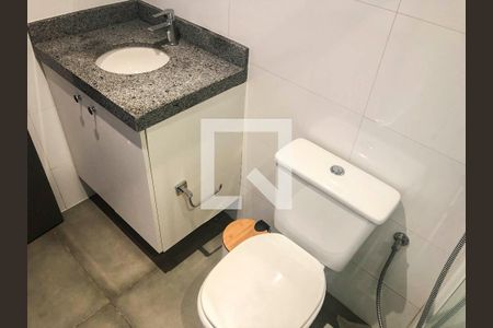 Banheiro de apartamento para alugar com 1 quarto, 70m² em Saco dos Limões, Florianópolis