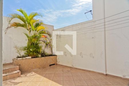 Casa para alugar com 131m², 3 quartos e 2 vagasÁrea externa