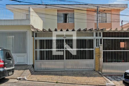 Casa para alugar com 131m², 3 quartos e 2 vagasFachada