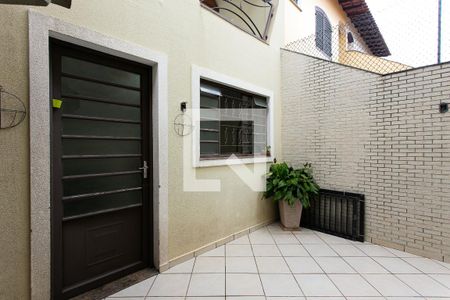 Casa à venda com 200m², 4 quartos e 4 vagasQuintal
