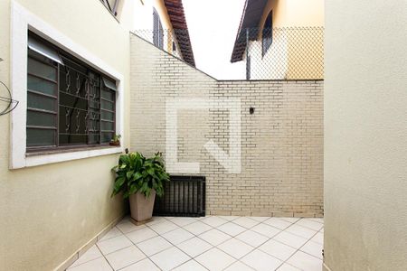 Casa à venda com 200m², 4 quartos e 4 vagasQuintal