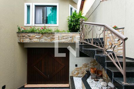 Casa à venda com 200m², 4 quartos e 4 vagasFachada