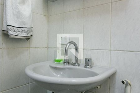 Casa à venda com 200m², 4 quartos e 4 vagasBanheiro Social