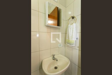 Casa à venda com 200m², 4 quartos e 4 vagasBanheiro de Serviço