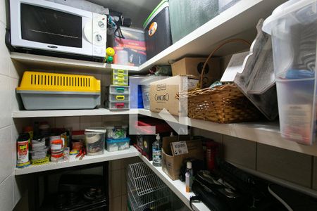 Casa à venda com 200m², 4 quartos e 4 vagasDespensa