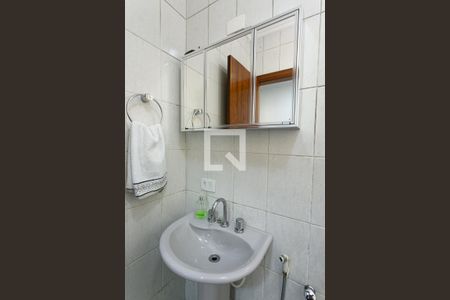 Casa à venda com 200m², 4 quartos e 4 vagasBanheiro Social