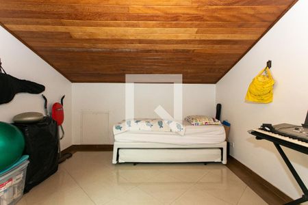 Casa à venda com 200m², 4 quartos e 4 vagasQuarto 3