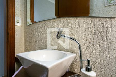 Casa à venda com 200m², 4 quartos e 4 vagasLavabo