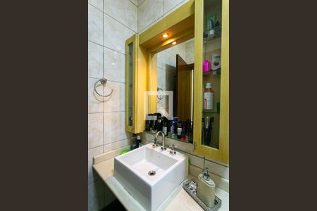 Casa à venda com 200m², 4 quartos e 4 vagasBanheiro da Suíte