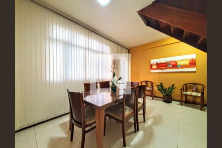 Sala de apartamento à venda com 3 quartos, 187m² em União, Belo Horizonte
