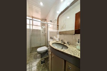 Banheiro de apartamento à venda com 3 quartos, 187m² em União, Belo Horizonte