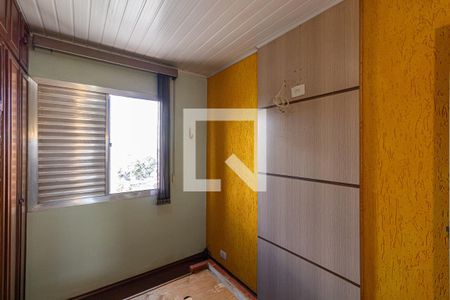 Quarto 1 de apartamento para alugar com 2 quartos, 56m² em Conjunto Residencial José Bonifácio, São Paulo