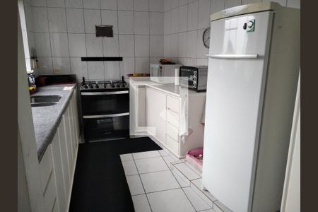 Casa à venda com 630m², 4 quartos e 3 vagas Casa à venda com 630m², 4 quartos e 3 vagasCozinha